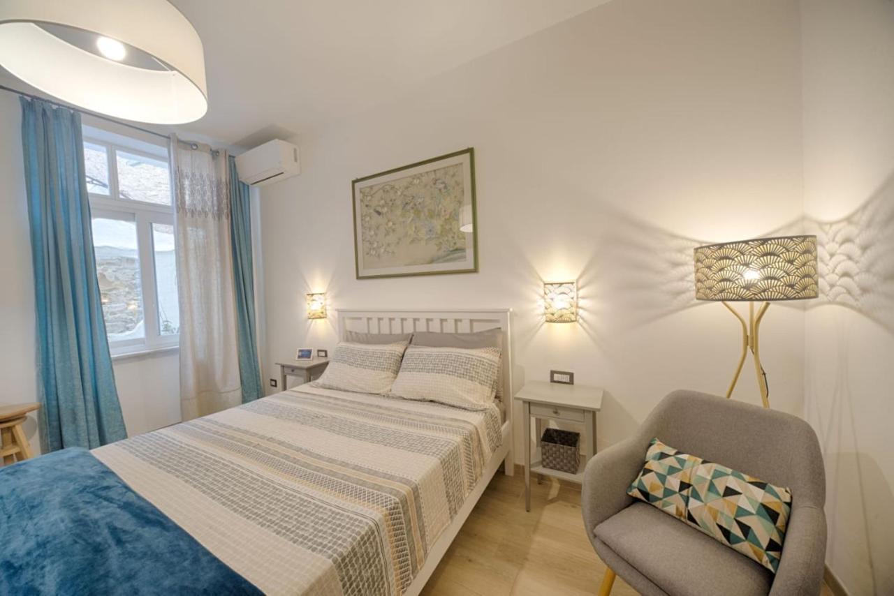 Cozy Guest House Downtown Olbia Exterior photo
